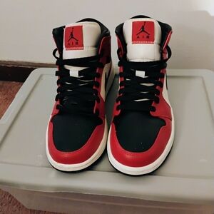 Nike Air Jordan 1 Mid Black Toe OG Rare Retro Colorway Men’s 8.5 VNDS No Box 